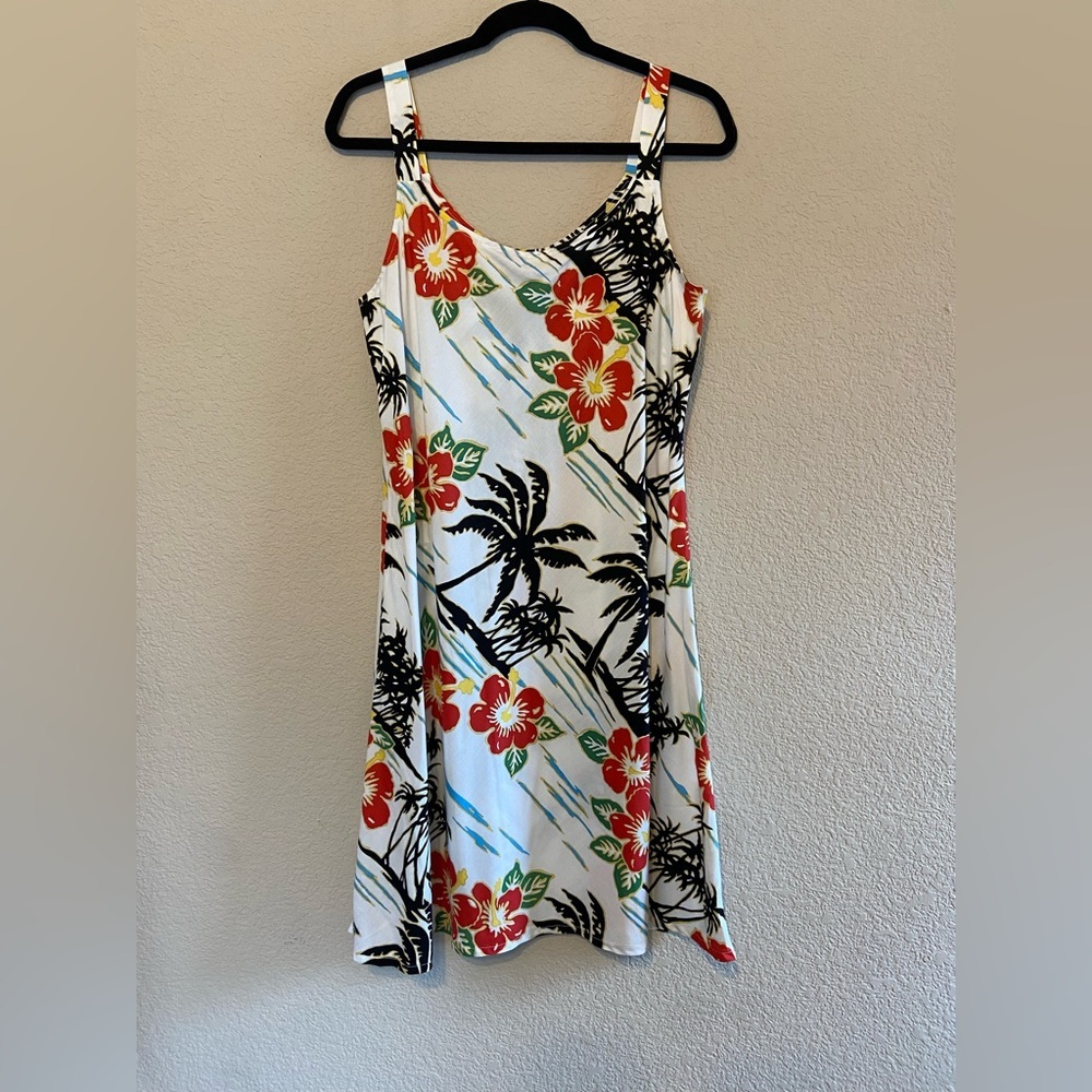 Hilo Hattie Floral Dress - Red, Black, White